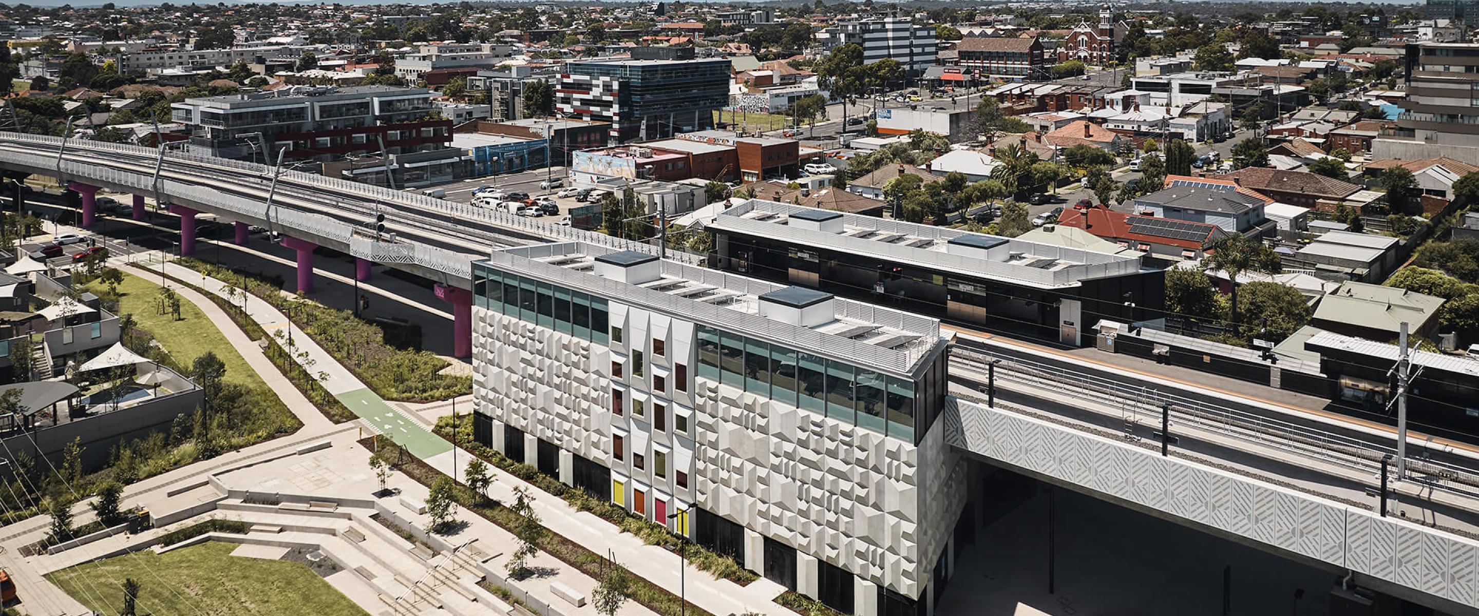 TRUECORE® steel supports the making of a transport infrastructure landmark, Bell Station Level Crossing Removal Project